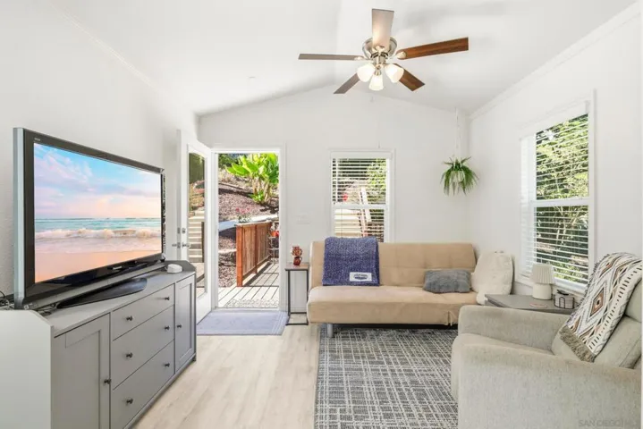 2110 Campo Place, Escondido, California 92027