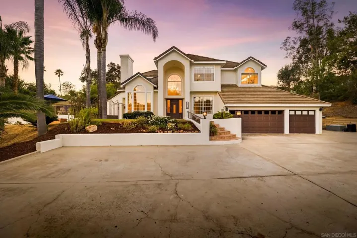 2110 Campo Place, Escondido, California 92027