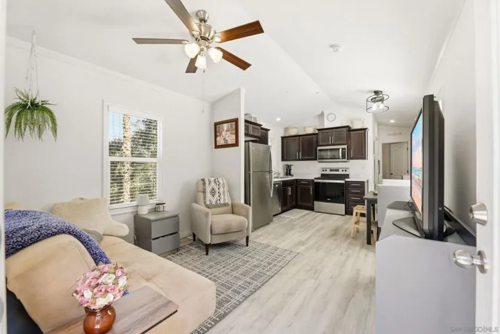 2110 Campo Place, Escondido, California 92027