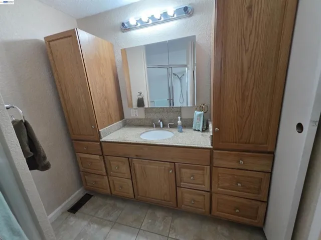3231 Vineyard Ave, Pleasanton, California 94566