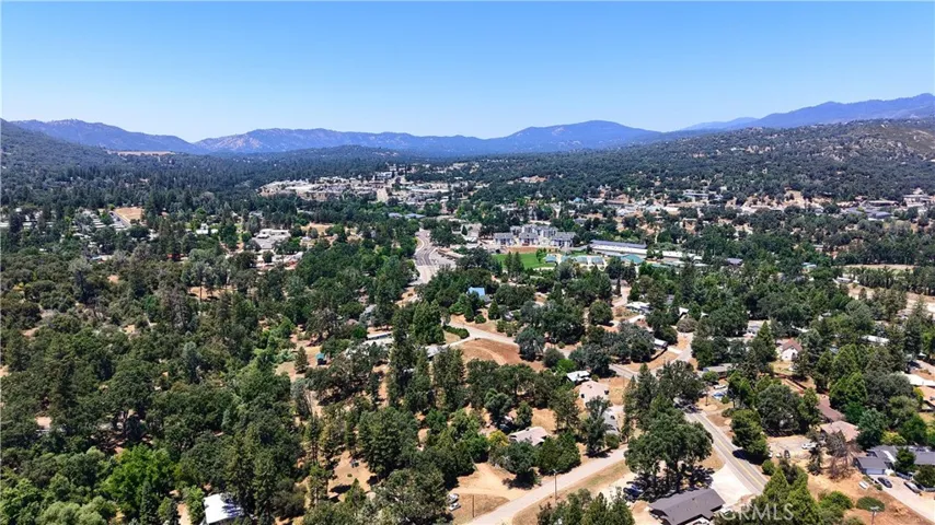 39670 Highview, Oakhurst, California 93644