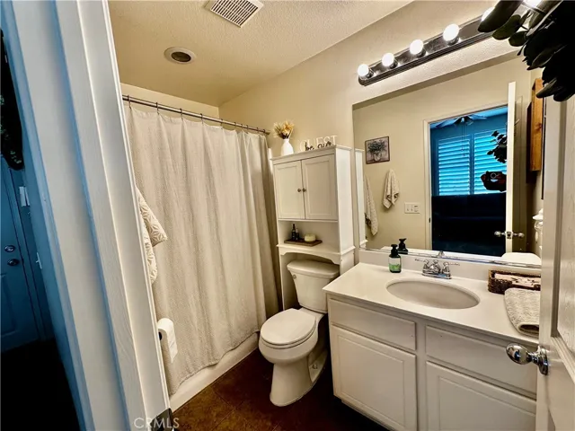 22 Helen, Beaumont, California 92223