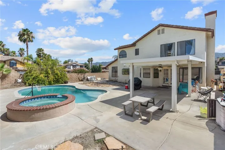 15074 Danielle, Lake Elsinore, California 92530