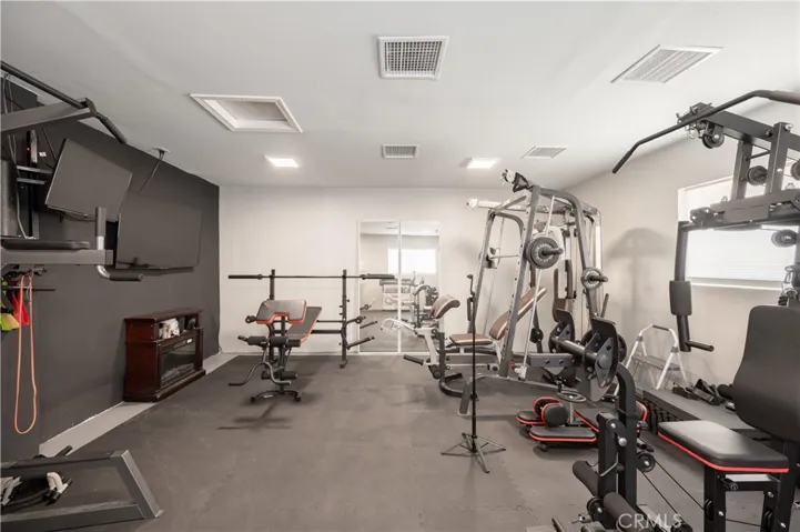 12521 Stagg Street, North Hollywood, California 91605
