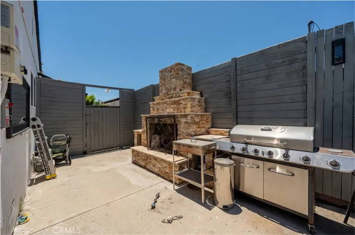 12521 Stagg Street, North Hollywood, California 91605