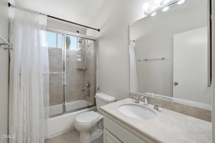 34_bathroom
