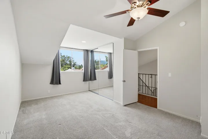 31_bedroom