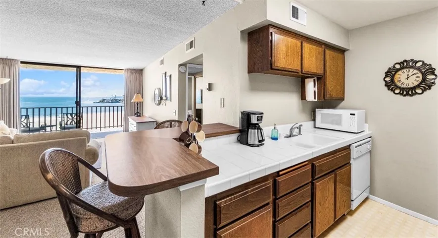 Kitchen beach views
