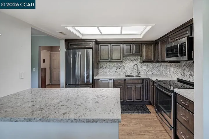 3136 Ptarmigan Dr 5, Walnut Creek, California 94595-3128