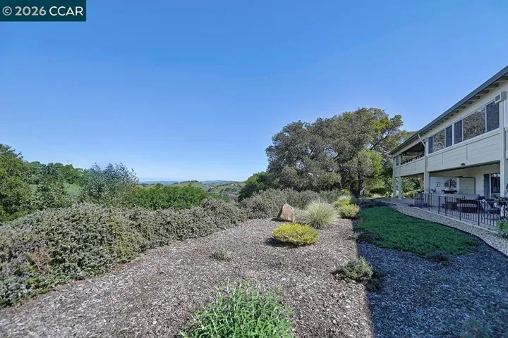 3136 Ptarmigan Dr 5, Walnut Creek, California 94595-3128