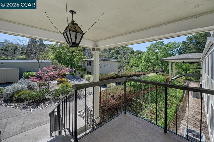 3136 Ptarmigan Dr 5, Walnut Creek, California 94595-3128