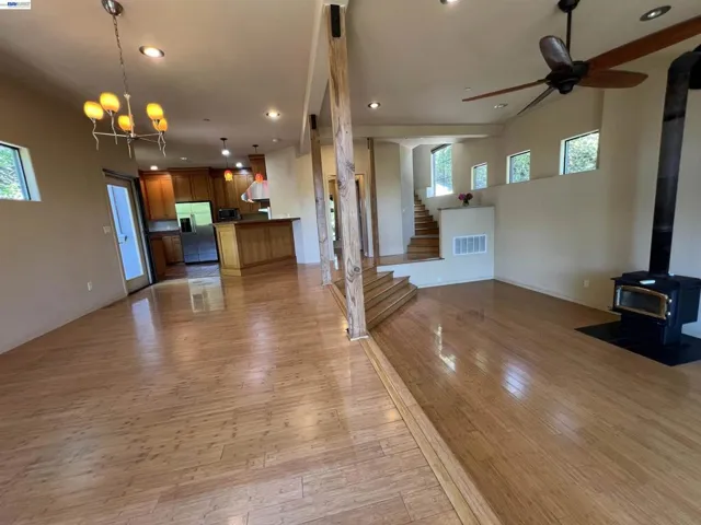 7957 Michigan Ave, Oakland, California 94605
