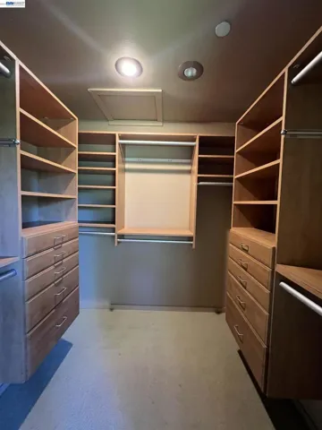 7957 Michigan Ave, Oakland, California 94605