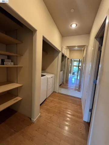 7957 Michigan Ave, Oakland, California 94605
