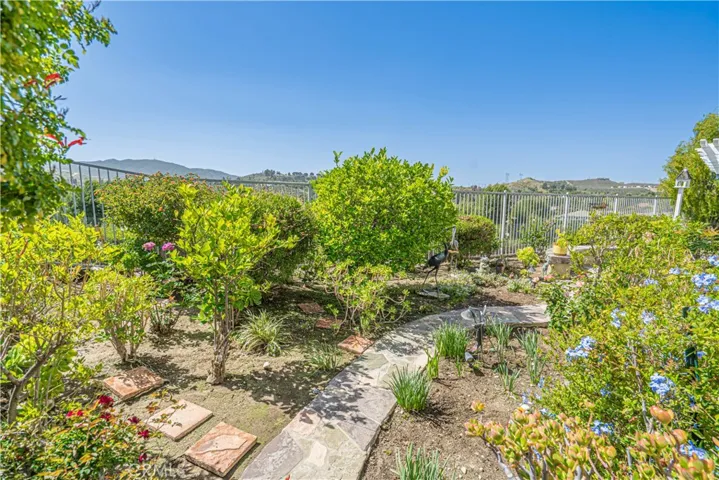 19534 Eleven Court, Newhall, California 91321