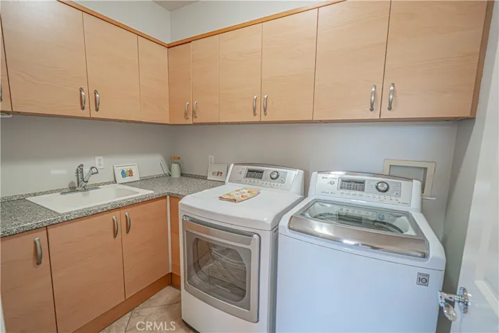 19534 Eleven Court, Newhall, California 91321