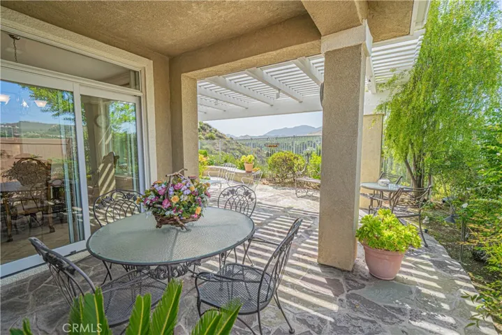 19534 Eleven Court, Newhall, California 91321