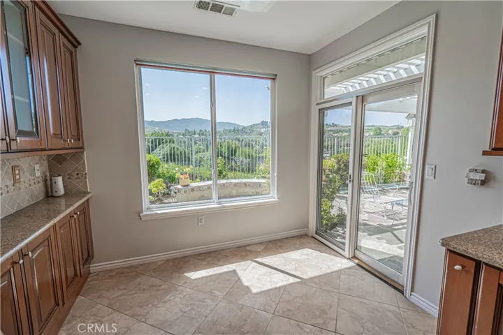 19534 Eleven Court, Newhall, California 91321