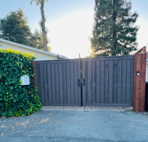 537 7th Avenue, Menlo Park, California 94025