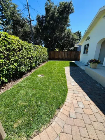 537 7th Avenue, Menlo Park, California 94025