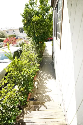 2615 Manhattan, Montrose, California 91020