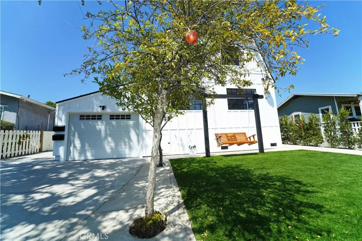 2615 Manhattan, Montrose, California 91020
