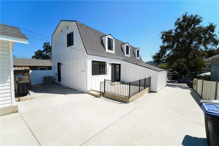 2615 Manhattan, Montrose, California 91020