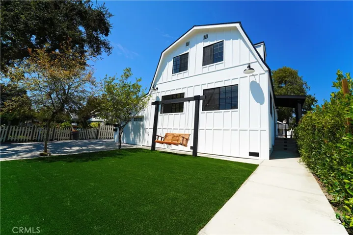 2615 Manhattan, Montrose, California 91020