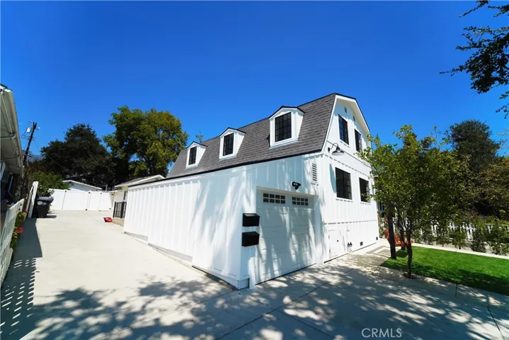 2615 Manhattan, Montrose, California 91020