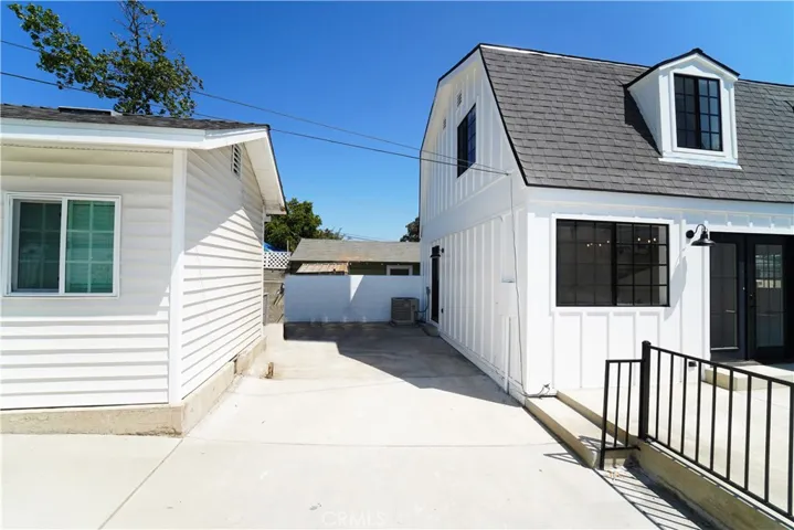 2615 Manhattan, Montrose, California 91020
