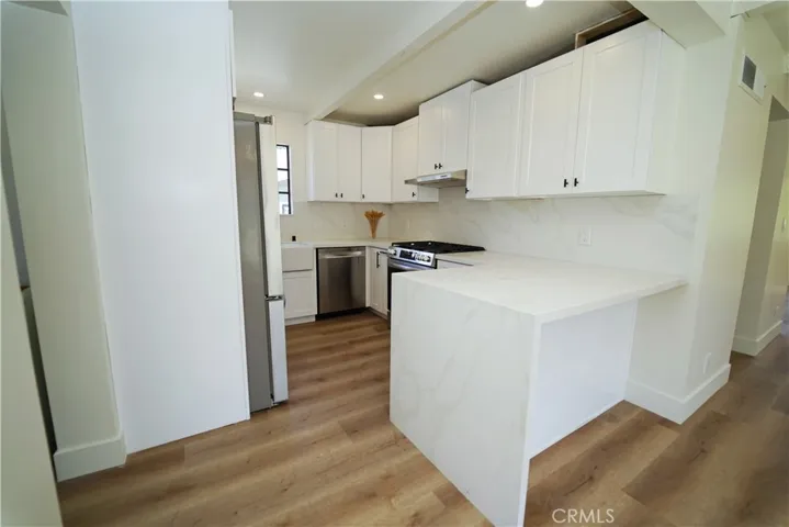 2615 Manhattan, Montrose, California 91020
