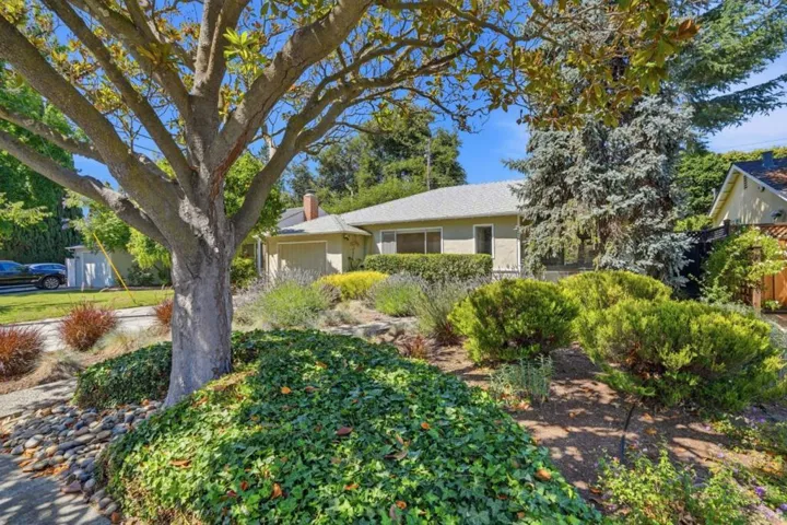 570 Kenwood Drive, Menlo Park, California 94025