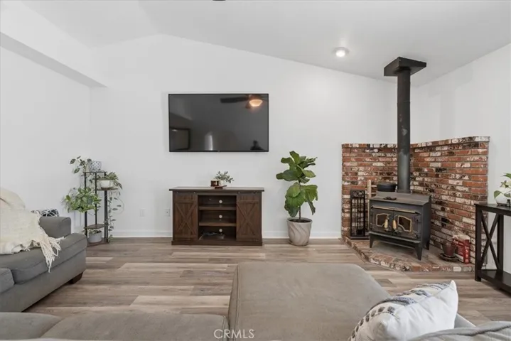 824 Casals, Paso Robles, California 93446