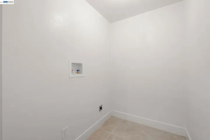 2231 Lasalle St, Martinez, California 94553-1961