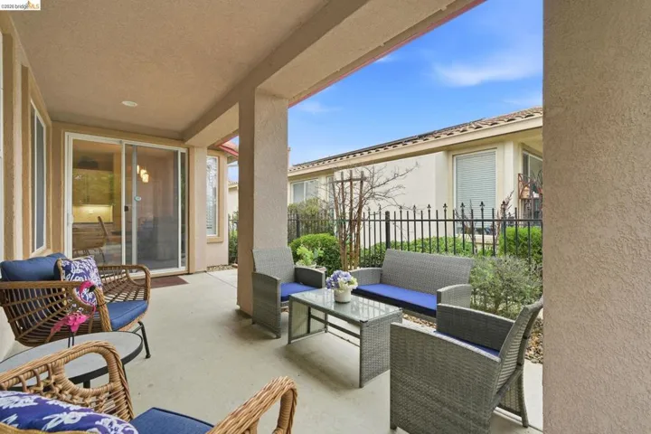 518 American Falls Drive, Rio Vista, California 94571