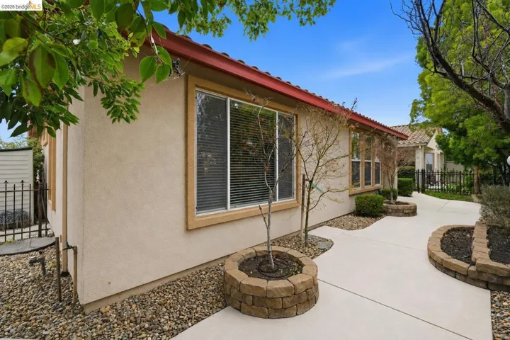 518 American Falls Drive, Rio Vista, California 94571
