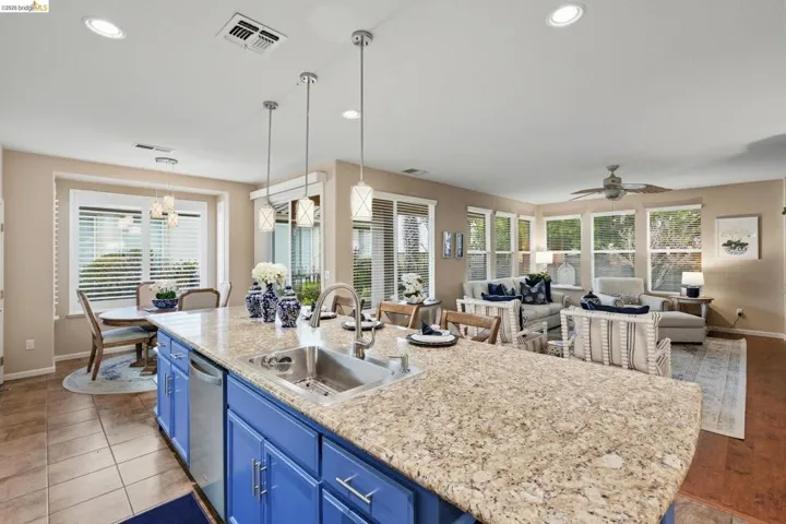 518 American Falls Drive, Rio Vista, California 94571