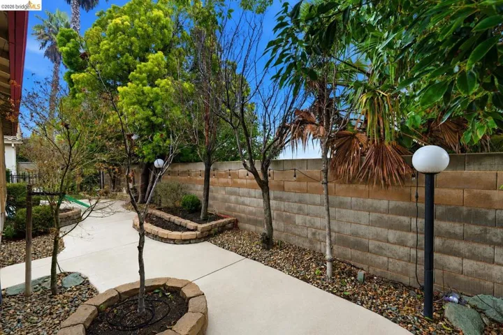 518 American Falls Drive, Rio Vista, California 94571