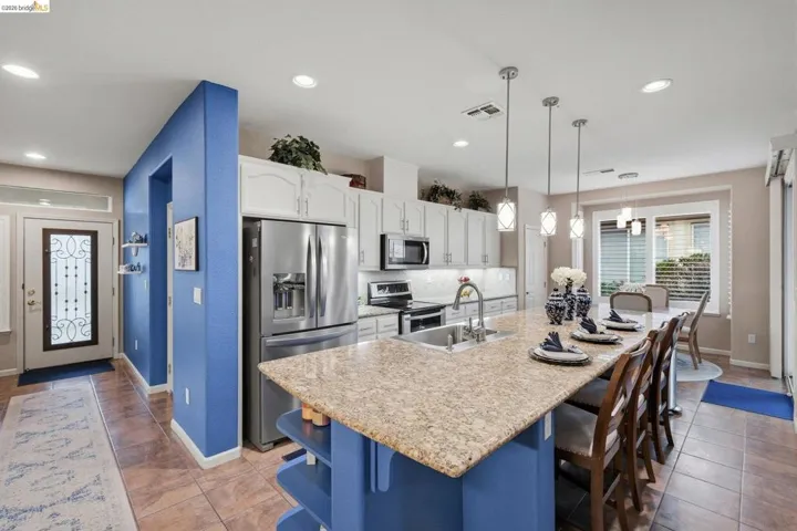 518 American Falls Drive, Rio Vista, California 94571