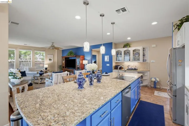 518 American Falls Drive, Rio Vista, California 94571