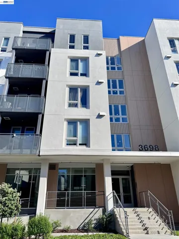 3698 Vision Cmn 521, Fremont, California 94538