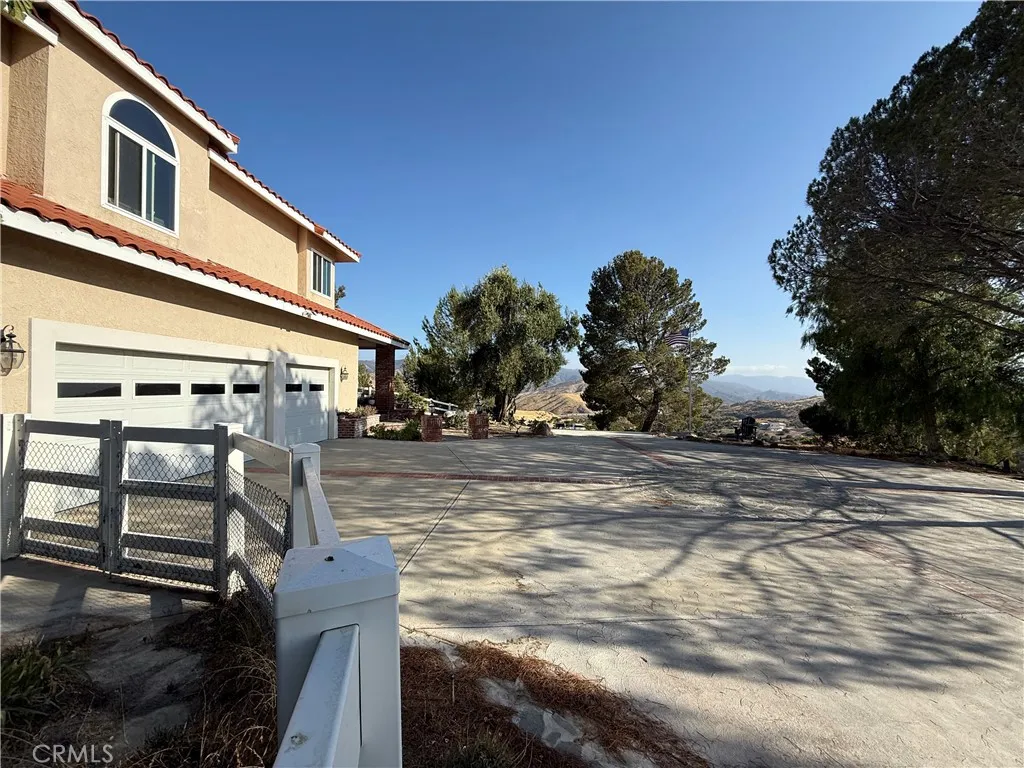 32080 Avenida Donari, Agua Dulce, California 91390 — photo 5