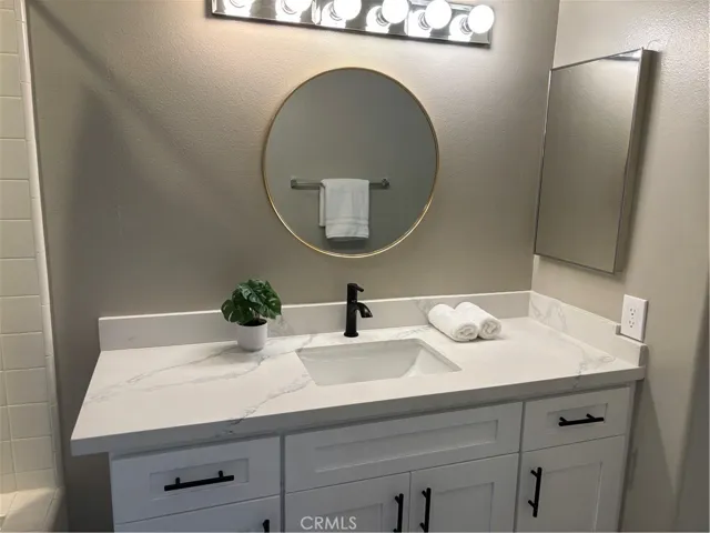 4766 Taranto Way, Oak Park, California 91377