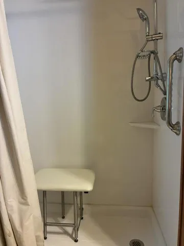 Easy to Clean Bathroom