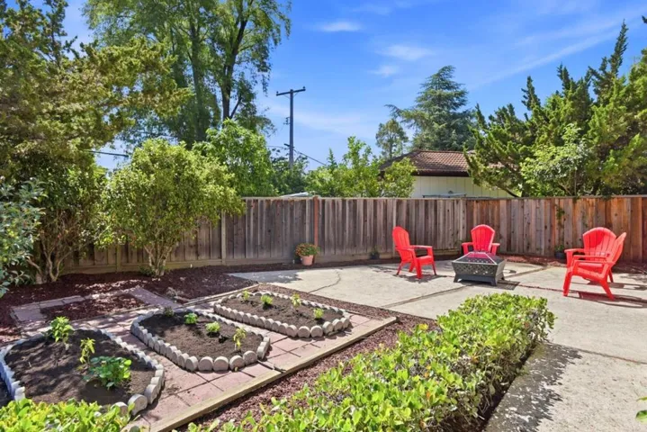 737 Ensign Way, Palo Alto, California 94303