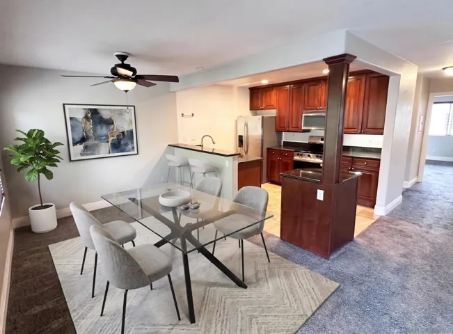 https://zimg.paragon.ice.com/ParagonImages/Property/PA/SDMLS/260010539/8/533/400/5e178560058f33bfa45c9a3362475a99/3/22616f192784013ea1e707570641a6bf/260010539-d52c0280-e27f-40ba-bfc4-1fff46940872.JPG