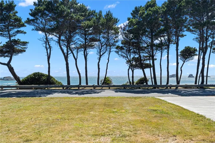 424 N Pebble Beach, Crescent City, California 95531