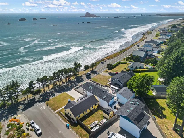 424 N Pebble Beach, Crescent City, California 95531