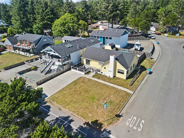 424 N Pebble Beach, Crescent City, California 95531