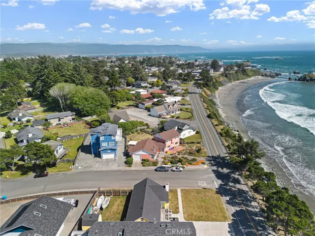 424 N Pebble Beach, Crescent City, California 95531